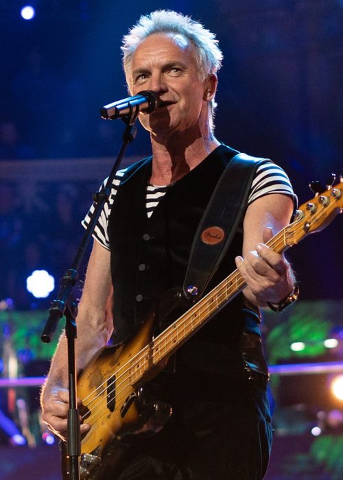 Sting κατά τη διάρκεια μιας παράστασης τον Απρίλιο του 2018