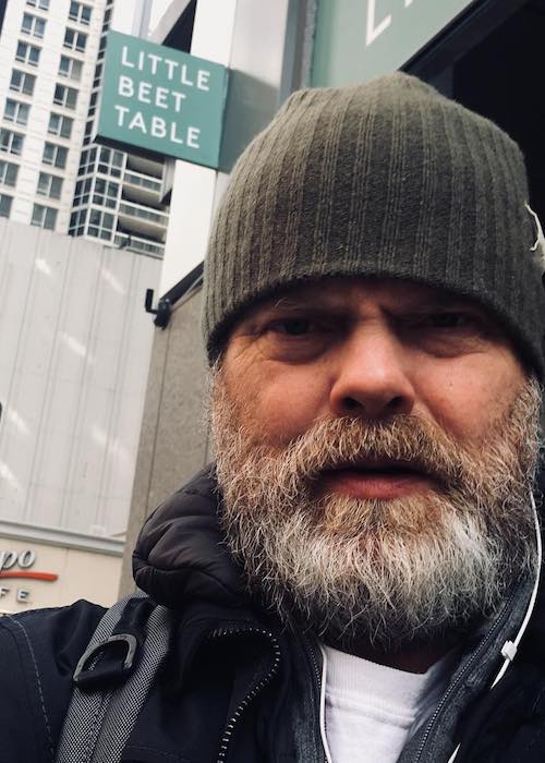 Ο Rainn Wilson σε μια selfie του Instagram στο Σικάγο τον Μάρτιο του 2018