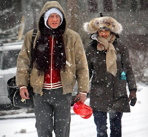 Daniel Craig Rachel Weisz počas počasia Sonwy