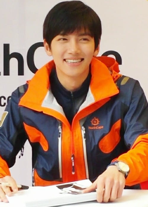 Ji Chang-wook set i september 2014