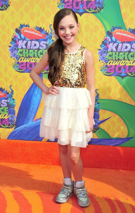 Maddie Ziegler se udeležuje letnih nagrad Nickelodeon's 2014 Kids 'Choice Awards, ki potekajo v centru USC Galen.