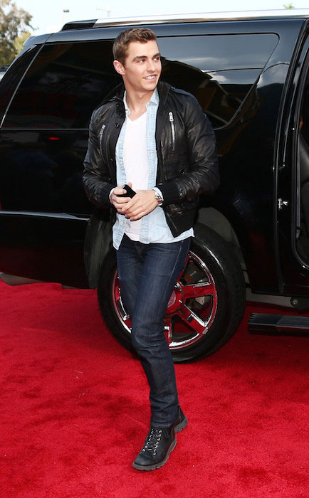 Ο Dave Franco φτάνει στα MTV Movie Awards 2014.