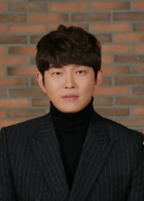 Yoon Kyun-sang som set i februar 2017