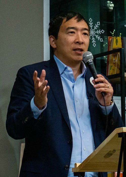 Andrew Yang set i januar 2019