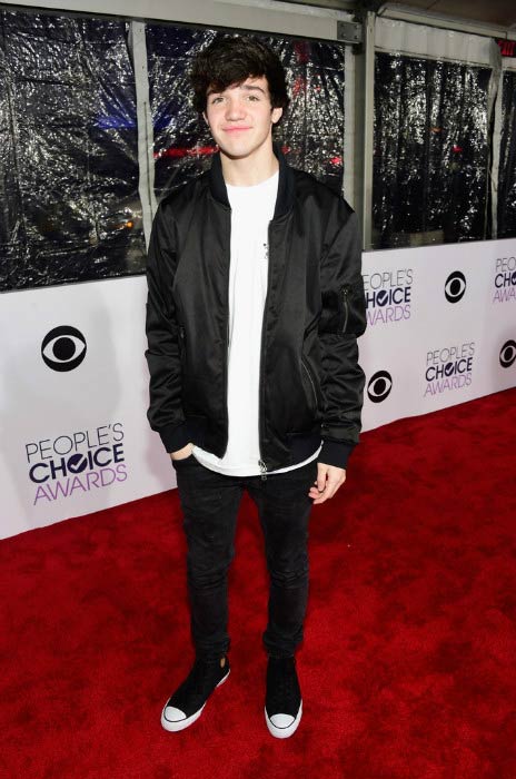 Ο Άαρον Κάρπεντερ στα βραβεία People’s Choice Awards τον Ιανουάριο του 2016