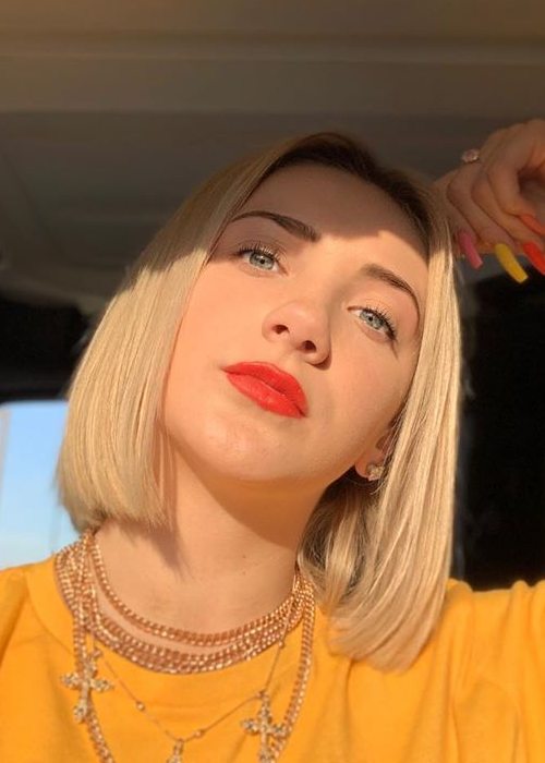 Η Georgia Yorkie σε μια selfie στο Instagram όπως φαίνεται τον Ιούνιο του 2019