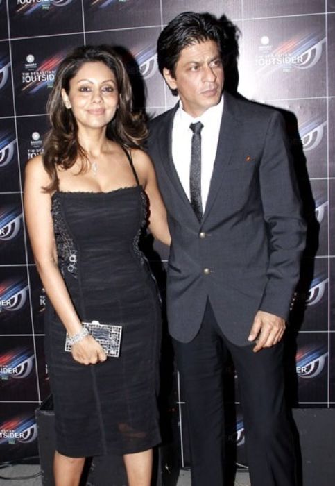 Η Gauri Khan όπως φαίνεται με τον σύζυγό της Shahrukh Khan