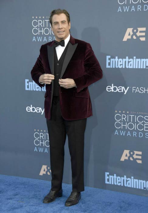 John Travolta Critics' Choice Awardsissa joulukuussa 2016