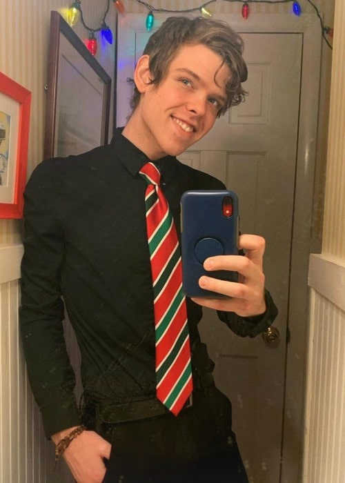 Ο Danny Edge σε μια selfie όπως φαίνεται τον Δεκέμβριο του 2019