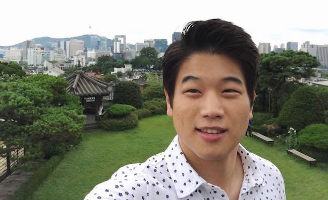 Ο Ki Hong Lee στη selfie του Ιουλίου 2016 που δείχνει τη γραφική ομορφιά της Κορέας