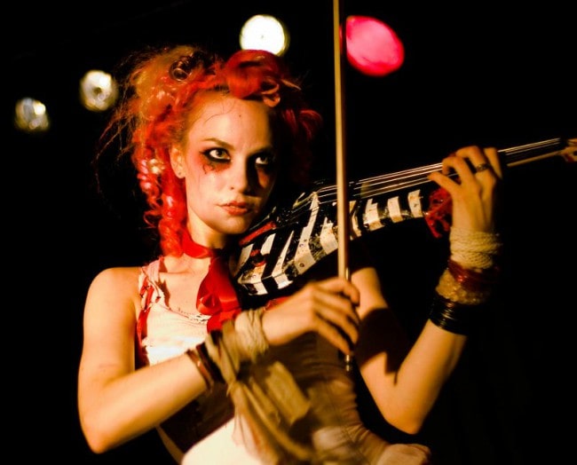Emilie Autumn κατά τη διάρκεια μιας παράστασης όπως τον είδα τον Ιούλιο του 2007