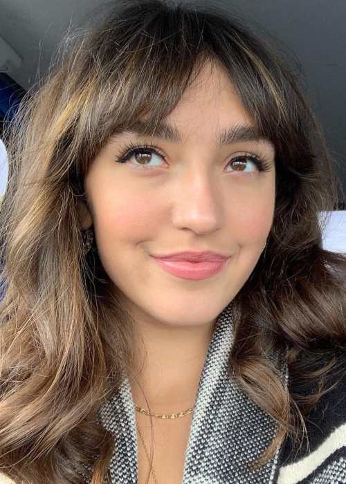 Savannah Latimer na selfie na Instagrame z marca 2019