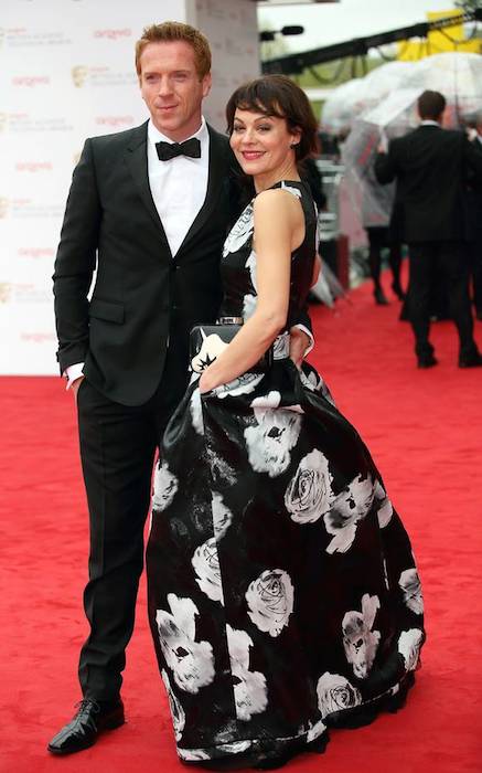 Damian Lewis vaimonsa Helen McCroryn kanssa Valkoisen talon wc -tiloissa.