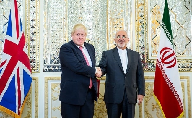 Boris Johnson (Venstre) mødte den iranske udenrigsminister Mohammad Javad Zarif i december 2017