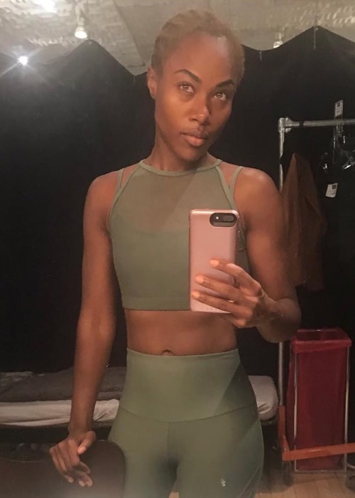 DeWanda Wise in a mirror selfie på Atlantic Theatre Company i september 2018