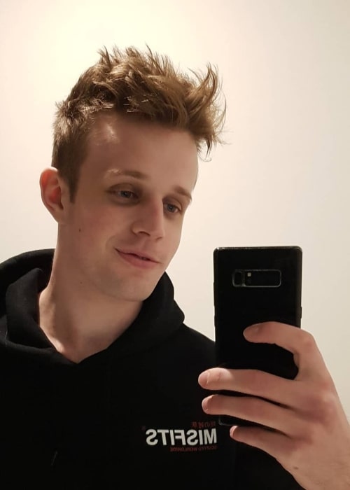 GoodGuyFitz maaliskuussa 2019 otetussa selfiessä
