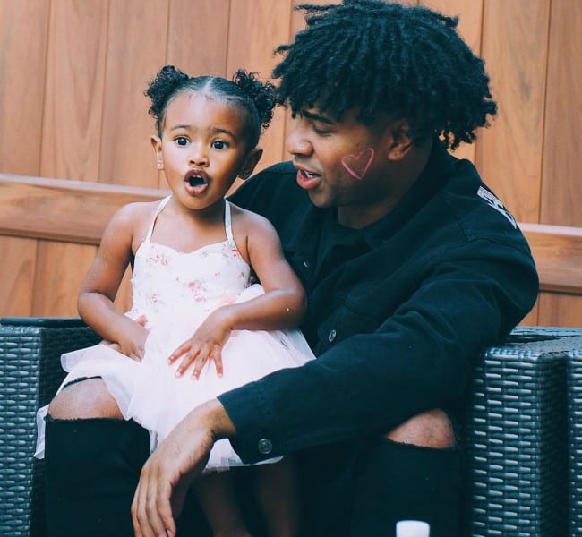 Prettyboyfredo so svojou dcérou v novembri 2019
