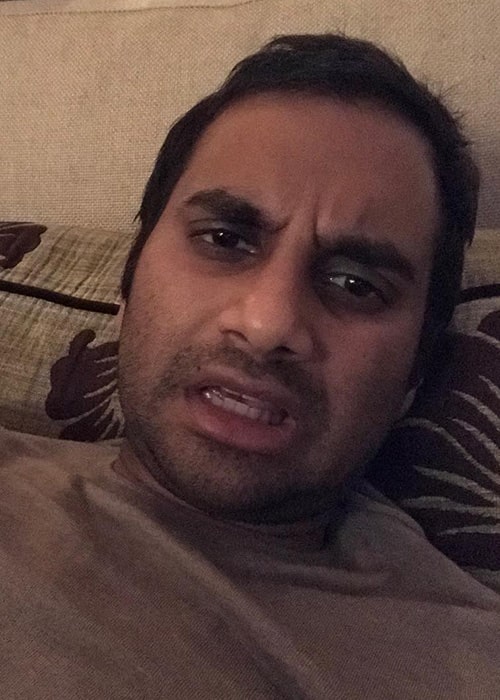 Ο Aziz Ansari σε μια Selfie στο Instagram τον Φεβρουάριο του 2019