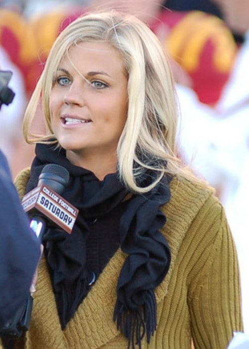 Samantha Ponder leverede en rapport til Fox College Sports -netværket i oktober 2010