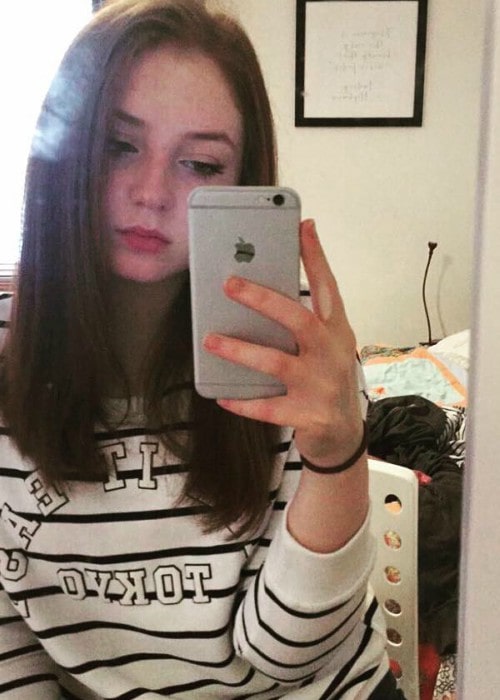 Caitlin Blackwood na selfie v září 2017
