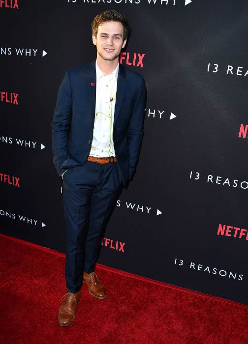 Brandon Flynn ved premieren på Netflix's 13 Reasons Why i marts 2017