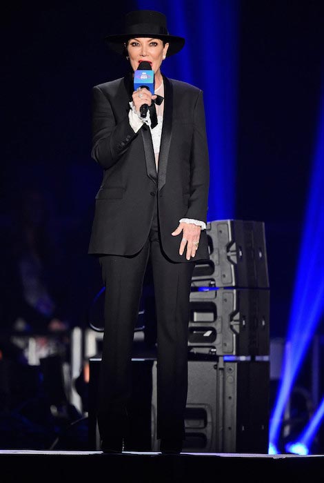 Kris Jenner til iHeart80s Party i februar 2016