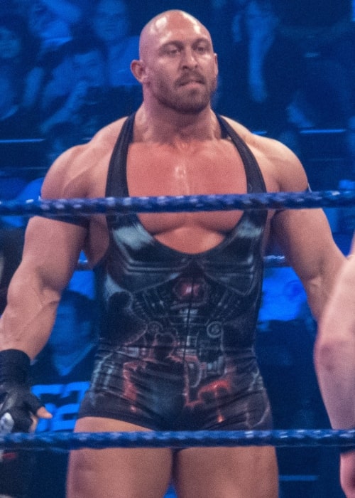 Ryback εναντίον James Lerman στο WWE SmackDown στις 17 Απριλίου 2012