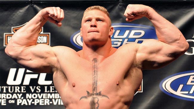 Brock Lesnar viser sine biceps